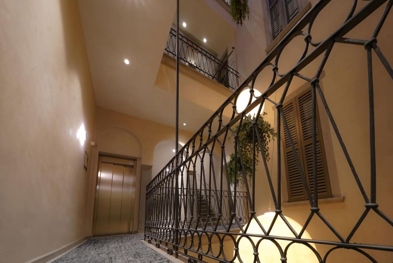 Bergamo INN 21 Exterior foto Interior of the hotel